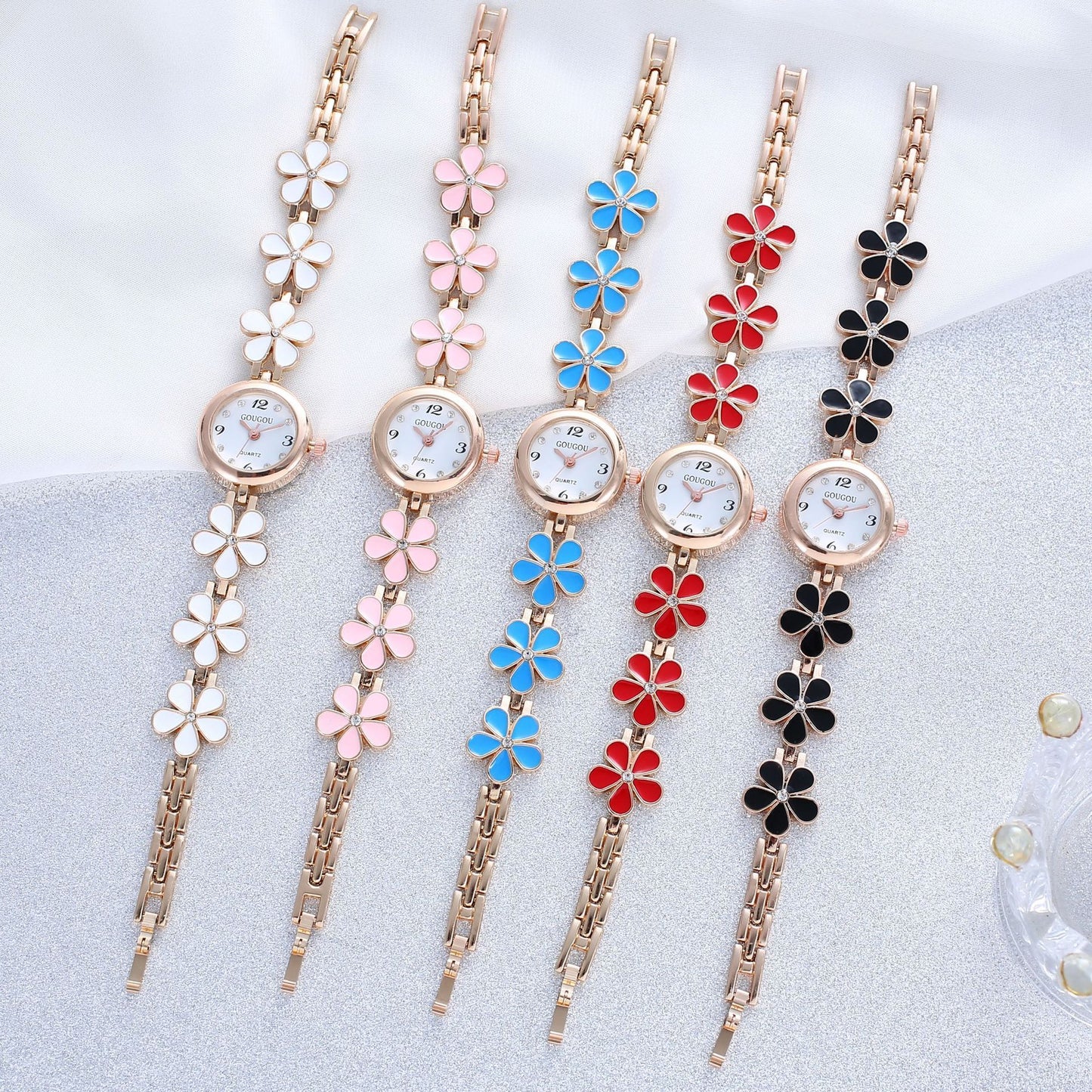 Women's Bracelet Watch Flower Disk Two-piece Bracelet Set