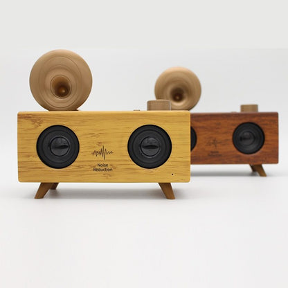 Classic feeling bluetooth speaker